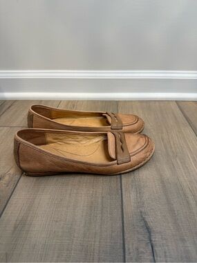 Naya Women’s Tan Leather Penny Loafers